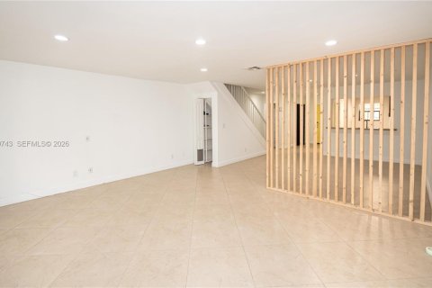 Touwnhouse à louer à Doral, Floride: 2 chambres, 168.15 m2 № 1997663 - photo 19