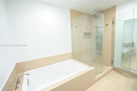 Touwnhouse à louer à Doral, Floride: 2 chambres, 168.15 m2 № 1997663 - photo 27