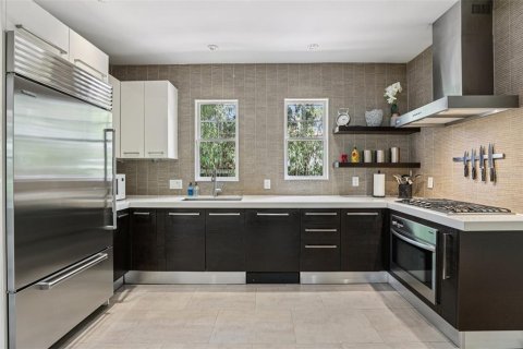 House in Orlando, Florida 3 bedrooms, 271.92 sq.m. № 1815296 - photo 9