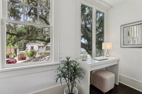 House in Orlando, Florida 3 bedrooms, 271.92 sq.m. № 1815296 - photo 24