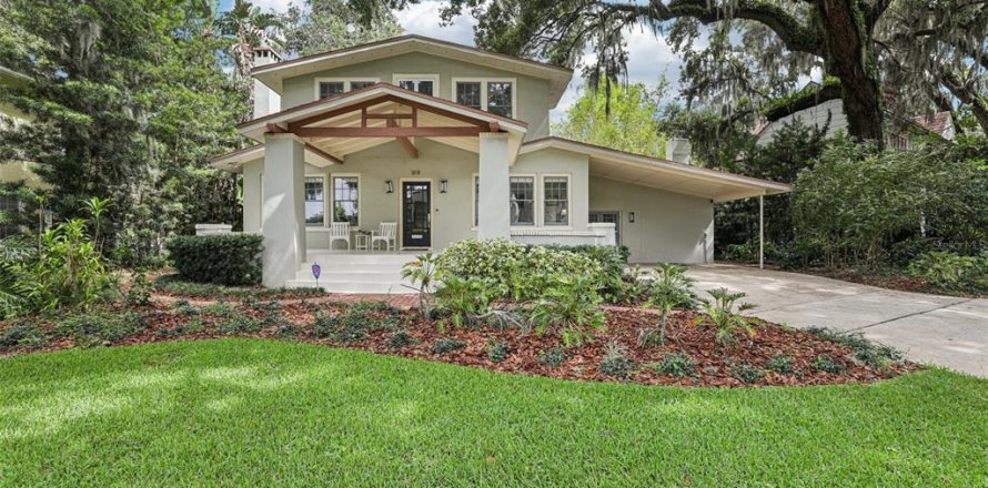 House in Orlando, Florida 3 bedrooms, 271.92 sq.m. № 1815296