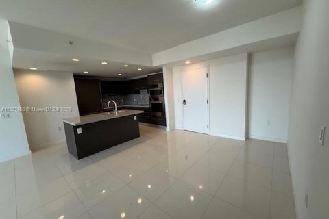 Condo in Doral, Florida, 2 bedrooms № 1936057 - photo 7