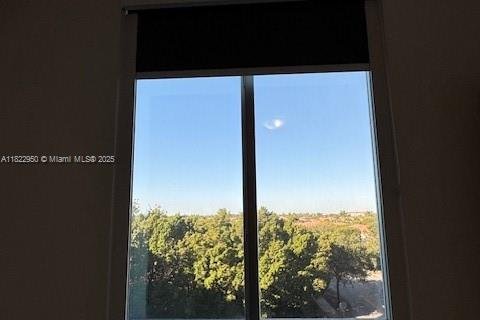 Condo in Doral, Florida, 2 bedrooms № 1936057 - photo 15