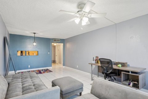 Condo in Plantation, Florida, 1 bedroom  № 2154556