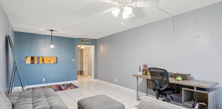 Condo in Plantation, Florida, 1 bedroom № 2154556
