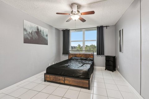 Condo in Plantation, Florida, 1 bedroom № 2154556 - photo 19