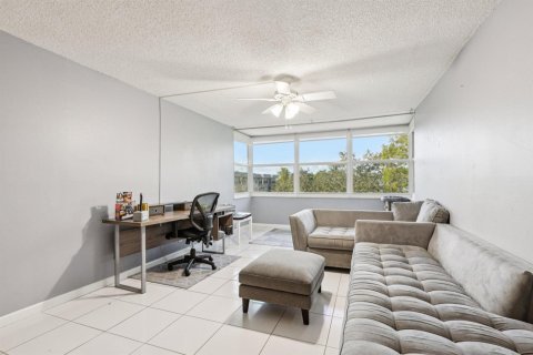 Condo in Plantation, Florida, 1 bedroom № 2154556 - photo 23