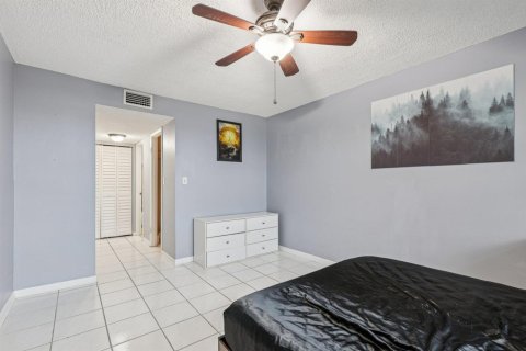 Condo in Plantation, Florida, 1 bedroom № 2154556 - photo 20