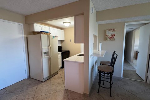 Copropriété à vendre à Pompano Beach, Floride: 2 chambres, 104.98 m2 № 2146007 - photo 7