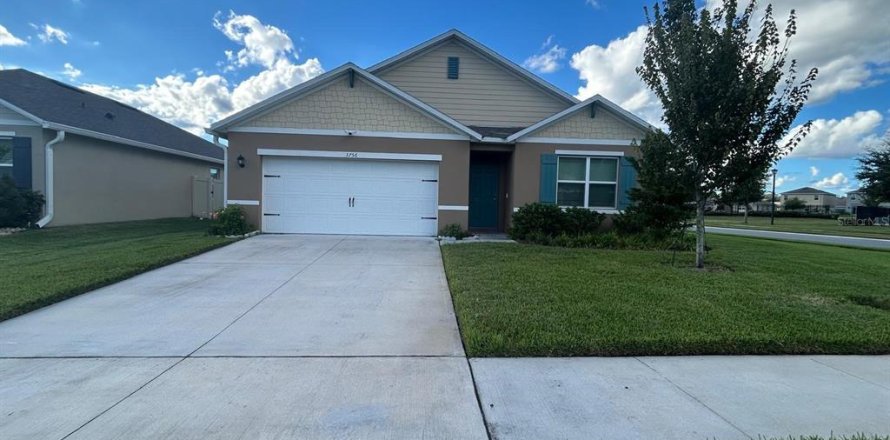 Villa ou maison à Sanford, Floride 4 chambres, 170.57 m2 № 2432586