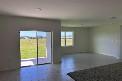 Villa ou maison à louer à Sanford, Floride: 4 chambres, 170.57 m2 № 2432586 - photo 9