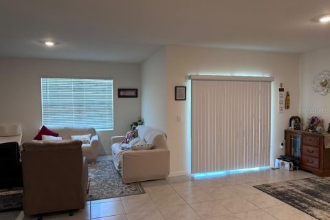 Villa ou maison à louer à Sanford, Floride: 4 chambres, 170.57 m2 № 2432586 - photo 8