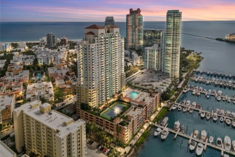 Copropriété à vendre à Miami Beach, Floride: 2 chambres, 100.33 m2 № 1976167 - photo 1