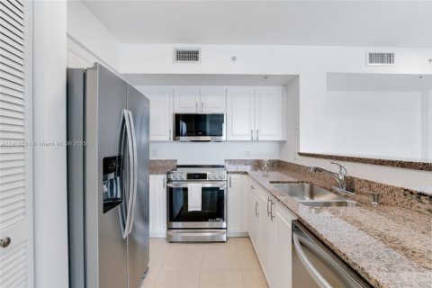 Copropriété à vendre à Miami Beach, Floride: 2 chambres, 100.33 m2 № 1976167 - photo 30