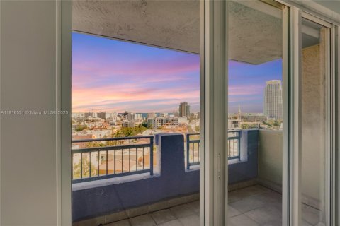 Copropriété à vendre à Miami Beach, Floride: 2 chambres, 100.33 m2 № 1976167 - photo 21