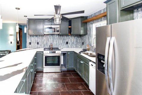 House in Largo, Florida 2 bedrooms, 95.88 sq.m. № 1538996 - photo 16