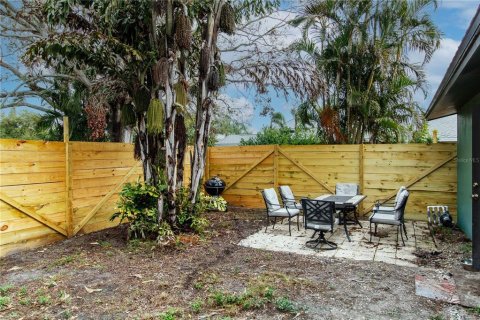 House in Largo, Florida 2 bedrooms, 95.88 sq.m. № 1538996 - photo 23
