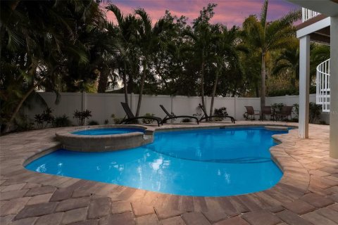 Villa ou maison à vendre à Anna Maria, Floride: 5 chambres, 248.98 m2 № 1648151 - photo 4