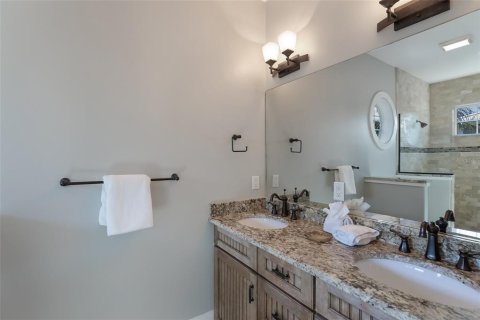 Villa ou maison à vendre à Anna Maria, Floride: 5 chambres, 248.98 m2 № 1648151 - photo 16