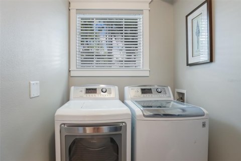Villa ou maison à vendre à Anna Maria, Floride: 5 chambres, 248.98 m2 № 1648151 - photo 11