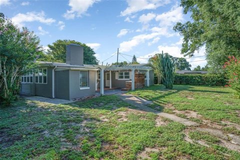 House in Orlando, Florida 4 bedrooms, 171.96 sq.m. № 1918614 - photo 21