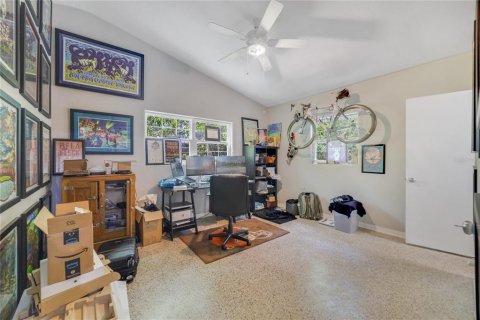 House in Orlando, Florida 4 bedrooms, 171.96 sq.m. № 1918614 - photo 17