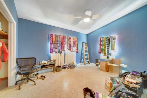House in Orlando, Florida 4 bedrooms, 171.96 sq.m. № 1918614 - photo 18