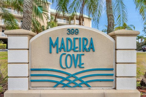 Condo in Madeira Beach, Florida, 3 bedrooms  № 2214850 - photo 4
