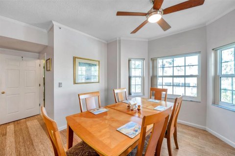 Condo in Madeira Beach, Florida, 3 bedrooms  № 2214850 - photo 11