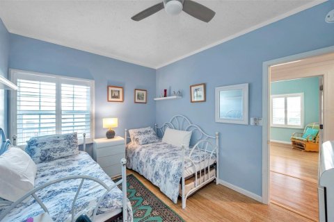 Condo in Madeira Beach, Florida, 3 bedrooms  № 2214850 - photo 28