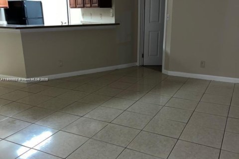 Condominio en alquiler en Sunrise, Florida, 2 dormitorios, 95.13 m2 № 1897314 - foto 4