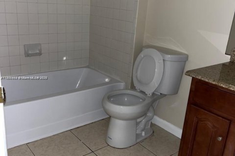Condominio en alquiler en Sunrise, Florida, 2 dormitorios, 95.13 m2 № 1897314 - foto 9