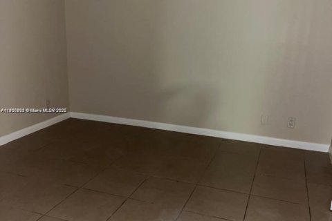 Condominio en alquiler en Sunrise, Florida, 2 dormitorios, 95.13 m2 № 1897314 - foto 6