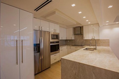 Copropriété à louer à Miami, Floride: 2 chambres, 92.34 m2 № 2075175 - photo 14