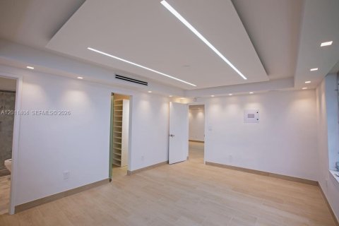 Copropriété à louer à Miami, Floride: 2 chambres, 92.34 m2 № 2075175 - photo 23