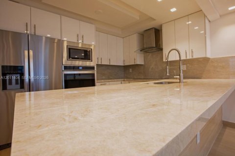 Copropriété à louer à Miami, Floride: 2 chambres, 92.34 m2 № 2075175 - photo 12