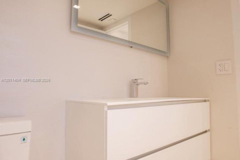 Copropriété à louer à Miami, Floride: 2 chambres, 92.34 m2 № 2075175 - photo 18