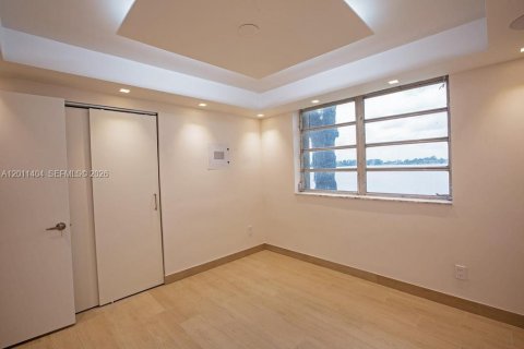 Copropriété à louer à Miami, Floride: 2 chambres, 92.34 m2 № 2075175 - photo 10