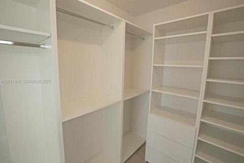 Copropriété à louer à Miami, Floride: 2 chambres, 92.34 m2 № 2075175 - photo 19