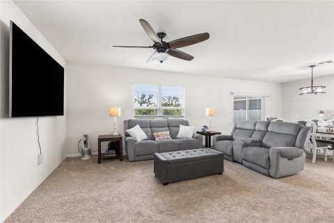 House in Leesburg, Florida 4 bedrooms, 216.28 sq.m. № 1876180 - photo 9