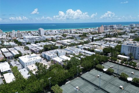 Condominio en venta en Miami Beach, Florida, 1 dormitorio, 60.39 m2 № 1980069 - foto 2