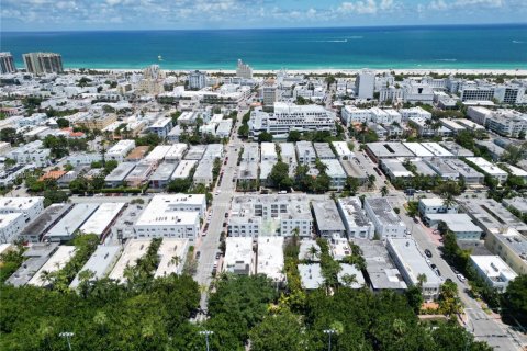 Condominio en venta en Miami Beach, Florida, 1 dormitorio, 60.39 m2 № 1980069 - foto 1