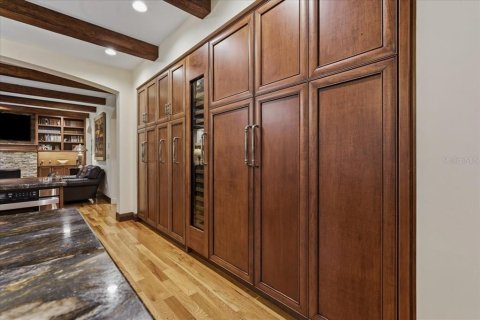 Villa ou maison à vendre à Tampa, Floride: 5 chambres, 397.44 m2 № 2284353 - photo 10