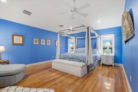 Villa ou maison à vendre à Tampa, Floride: 5 chambres, 397.44 m2 № 2284353 - photo 17