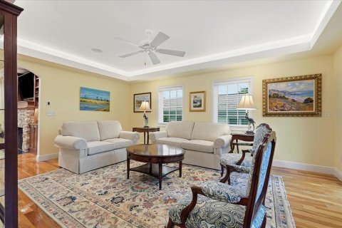 Villa ou maison à vendre à Tampa, Floride: 5 chambres, 397.44 m2 № 2284353 - photo 15