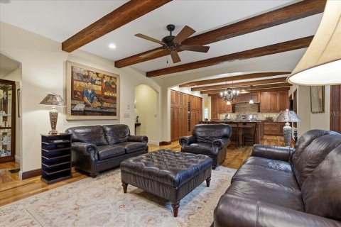 Villa ou maison à vendre à Tampa, Floride: 5 chambres, 397.44 m2 № 2284353 - photo 6