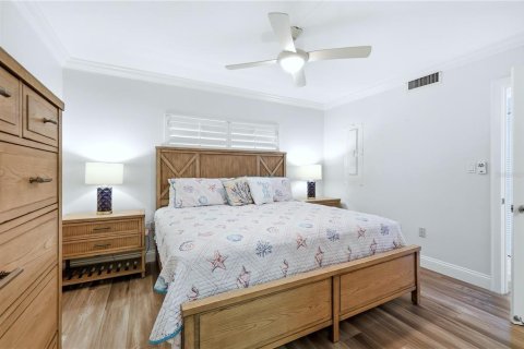 Condo in Venice, Florida, 2 bedrooms  № 2094139 - photo 27