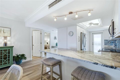 Condo in Venice, Florida, 2 bedrooms  № 2094139 - photo 14