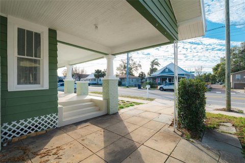 House in Tampa, Florida 3 bedrooms, 121.14 sq.m. № 1541325 - photo 22