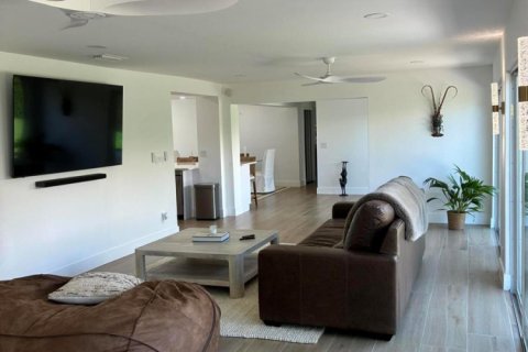 Villa ou maison à louer à North Palm Beach, Floride: 3 chambres, 204.29 m2 № 2414644 - photo 14